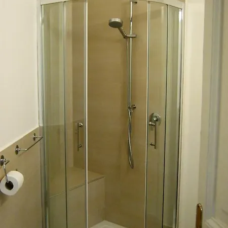 Boutique Atelier '800 Otel 2*